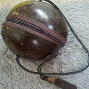Coconut purse